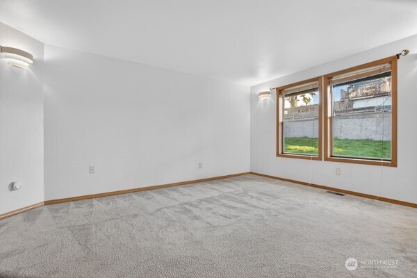 21622 120th Avenue SE, Kent, WA 98031