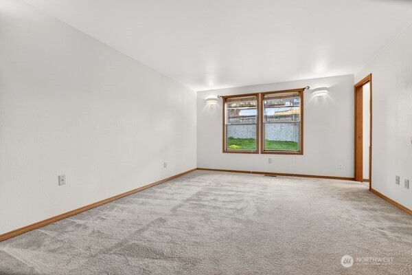 21622 120th Avenue SE, Kent, WA 98031