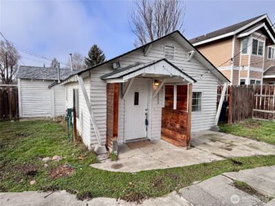 1203 N Okanogan Street , Ellensburg, WA 98926