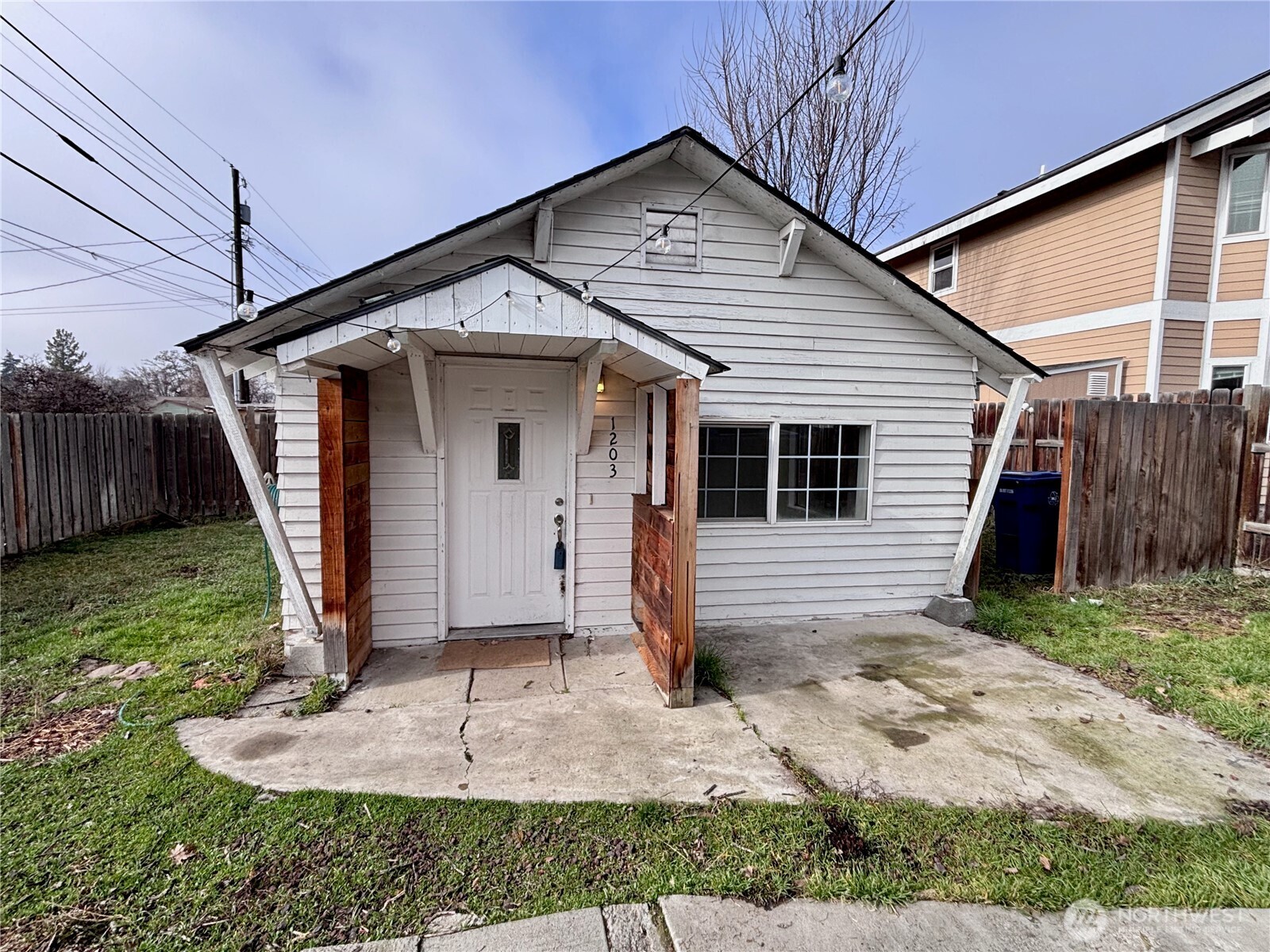 1203 N Okanogan Street , Ellensburg, WA 98926