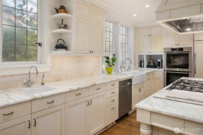 300 Maiden Lane E, Seattle, WA 98112 - Photo 23