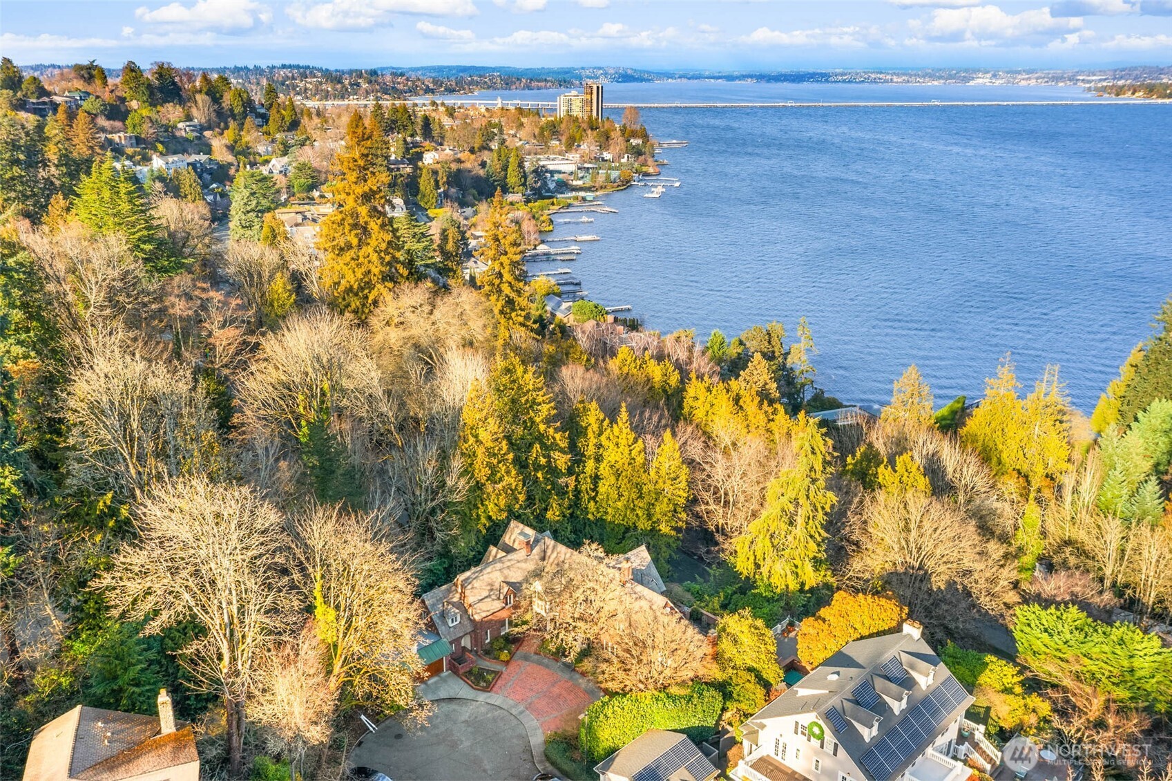 300 Maiden Lane E, Seattle, WA 98112