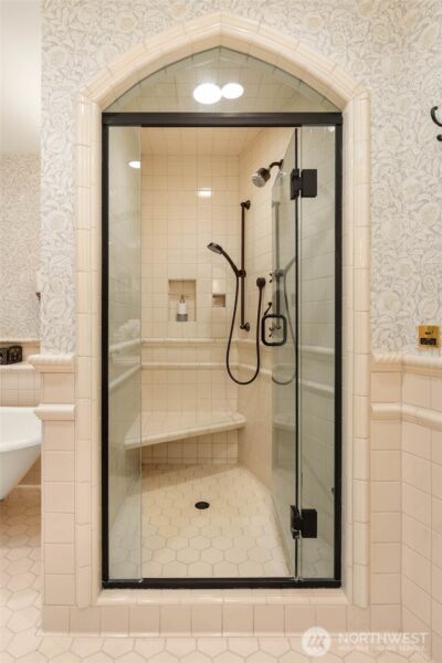 300 Maiden Lane E, Seattle, WA 98112 - Photo 35