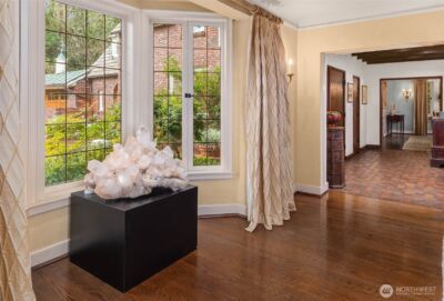 300 Maiden Lane E, Seattle, WA 98112 - Photo 8