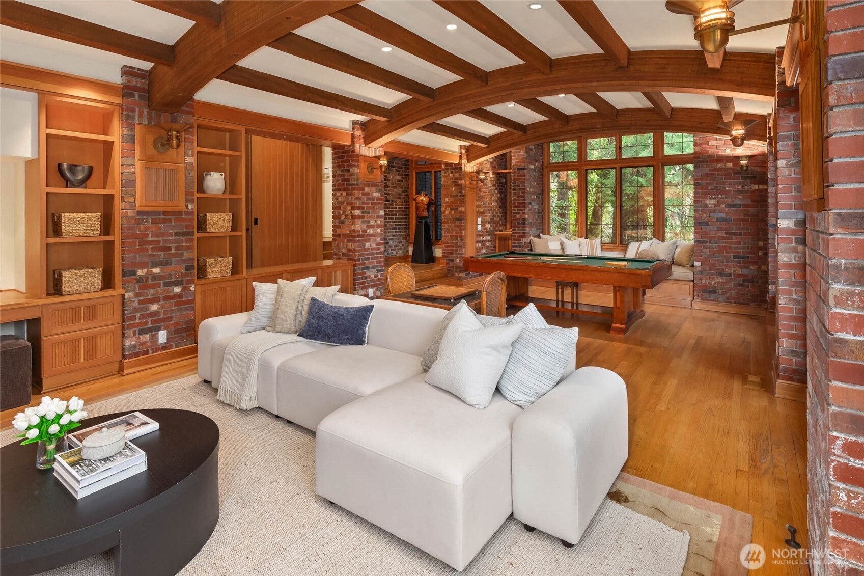 300 Maiden Lane E, Seattle, WA 98112