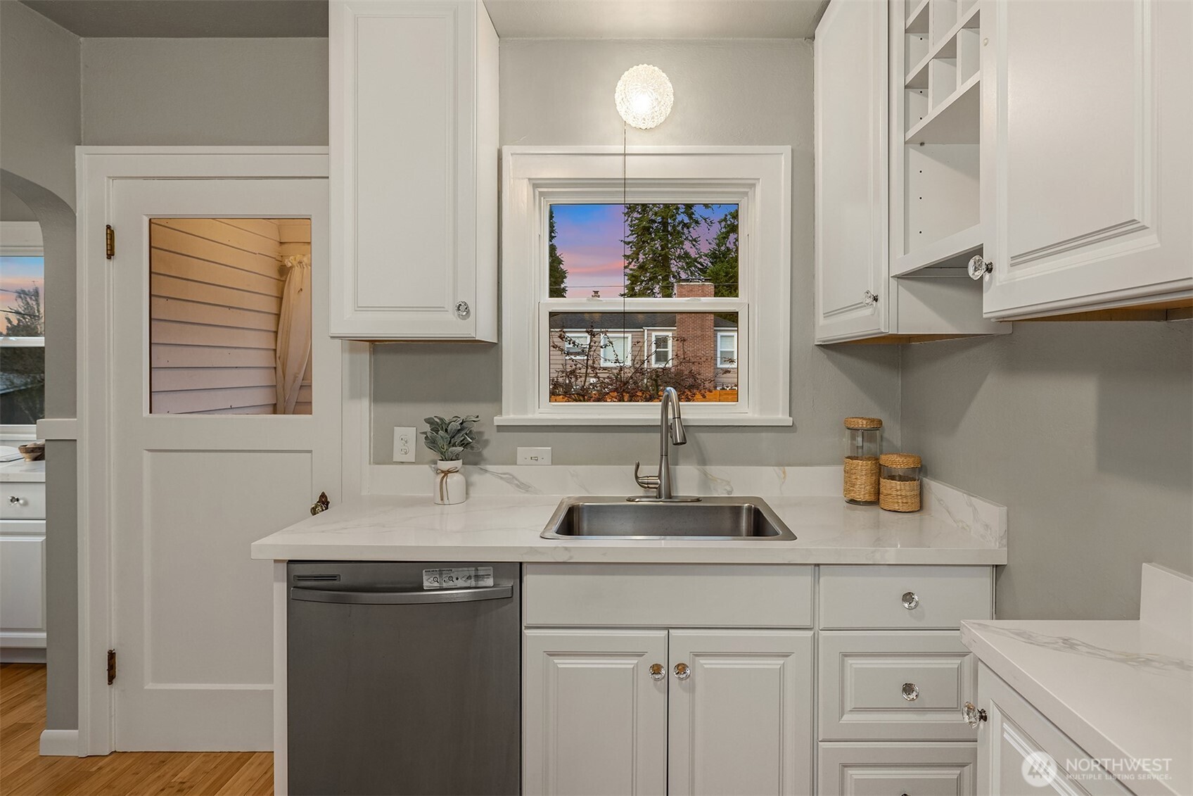 2002 State Street #C, Everett, WA 98201