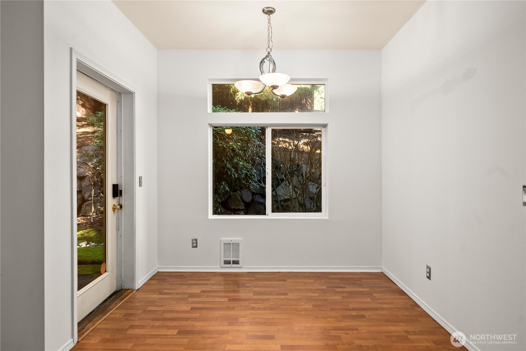 4020 S 222nd Place #101, Kent, WA 98032-8442