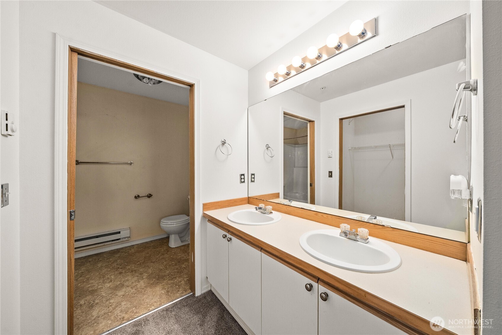 4020 S 222nd Place #101, Kent, WA 98032-8442