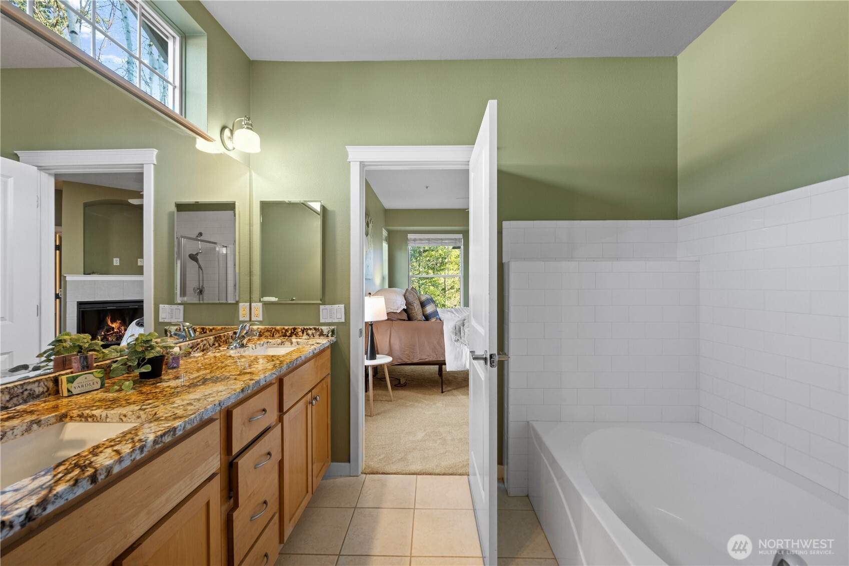 4309 Issaquah Pine Lake Road SE #112, Sammamish, WA 98075