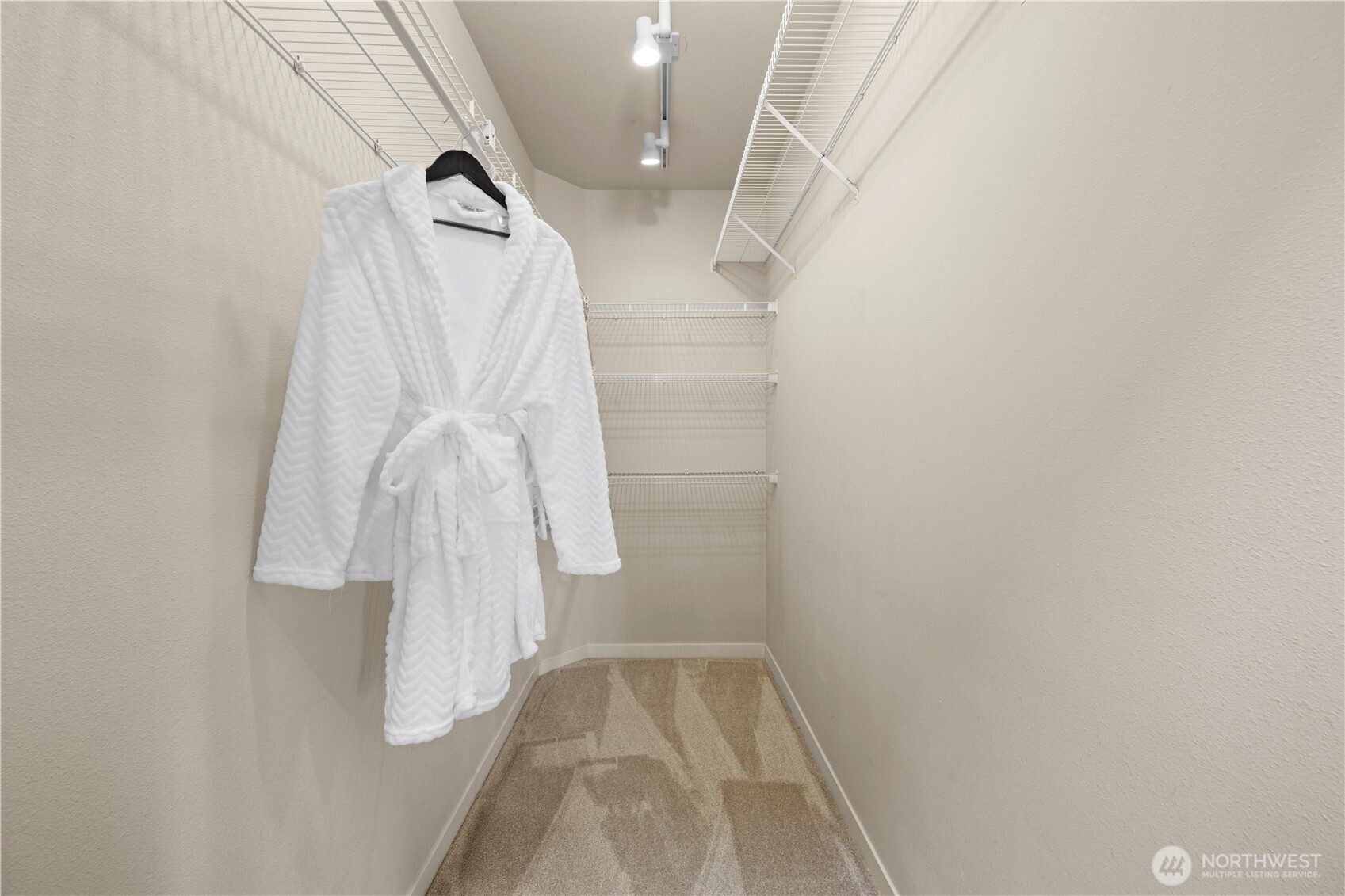 4309 Issaquah Pine Lake Road SE #112, Sammamish, WA 98075