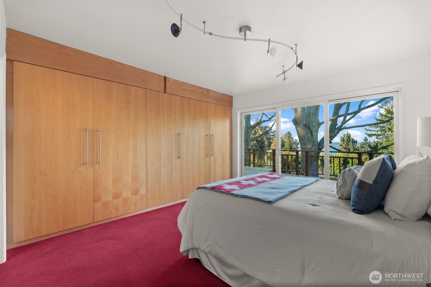 15233 22nd Avenue SW, Burien, WA 98166