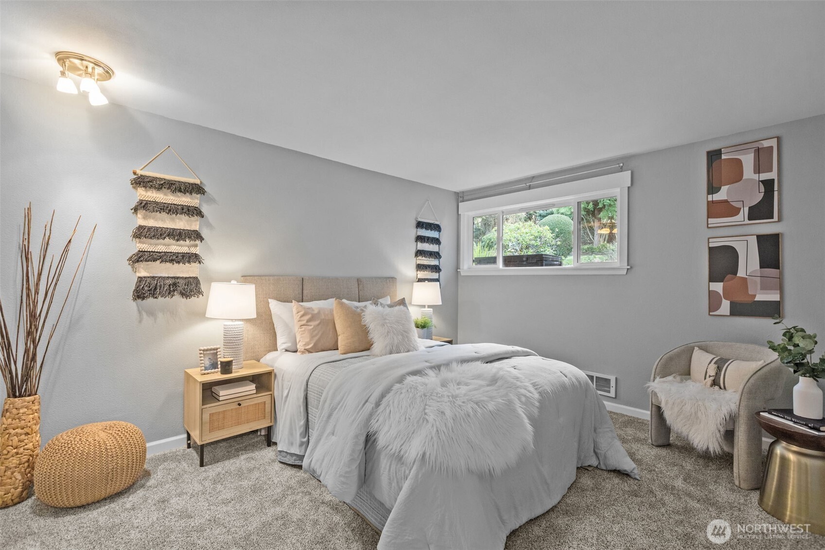 515 S 323rd Place #16-D, Federal Way, WA 98003