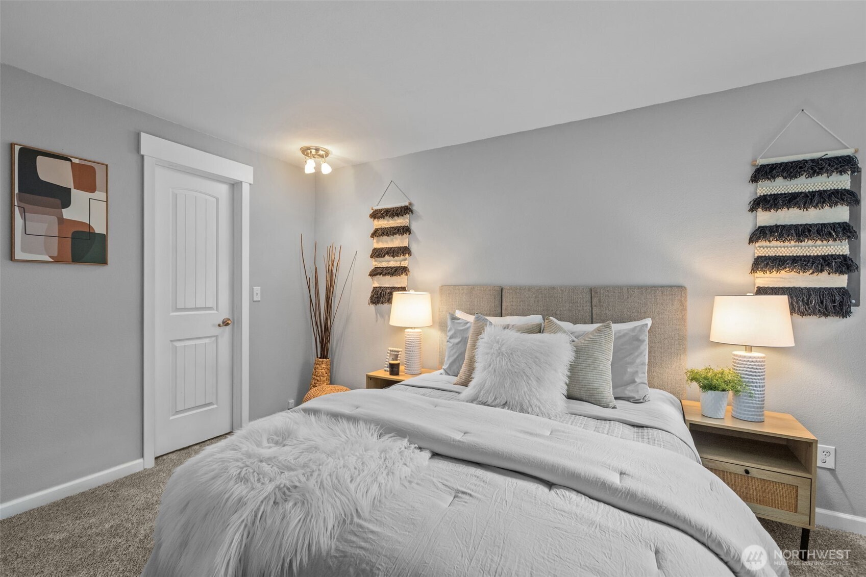 515 S 323rd Place #16-D, Federal Way, WA 98003