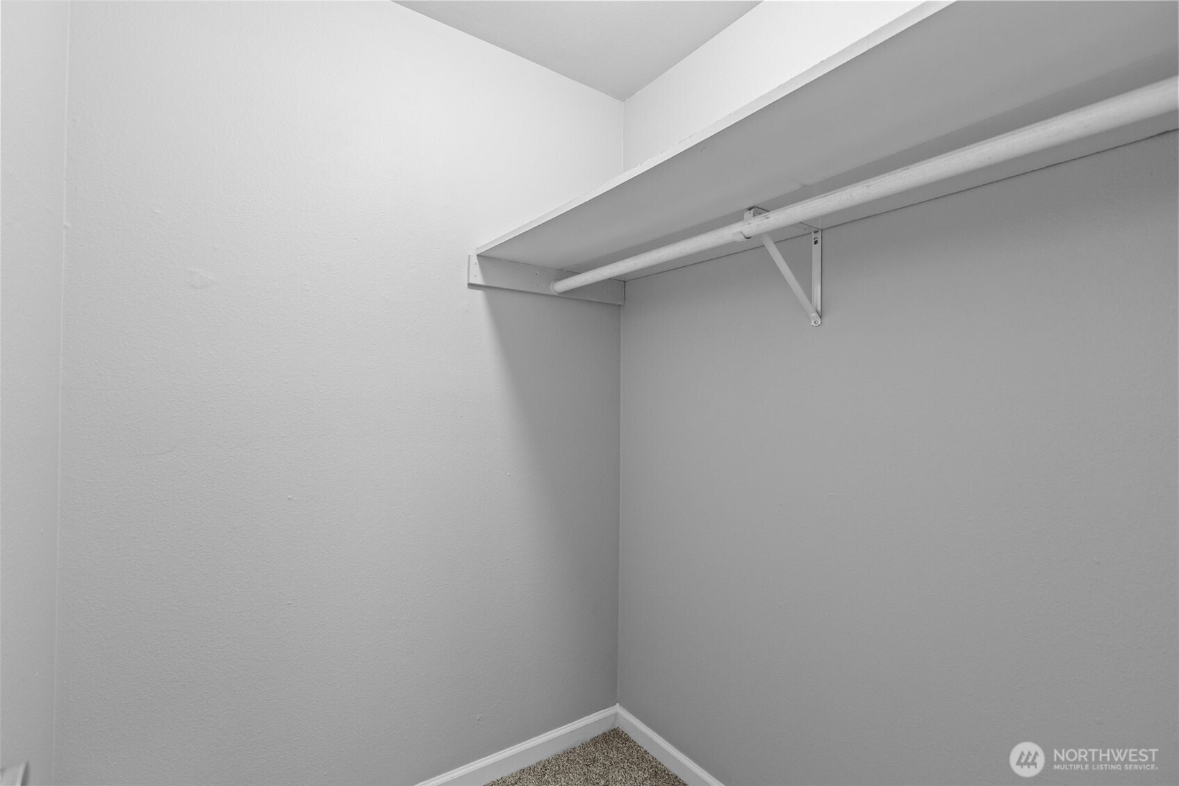 515 S 323rd Place #16-D, Federal Way, WA 98003