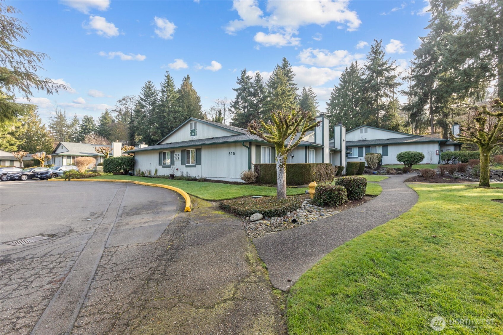 515 S 323rd Place #16-D, Federal Way, WA 98003