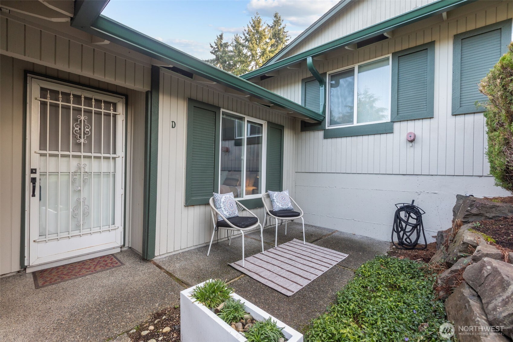 515 S 323rd Place #16-D, Federal Way, WA 98003