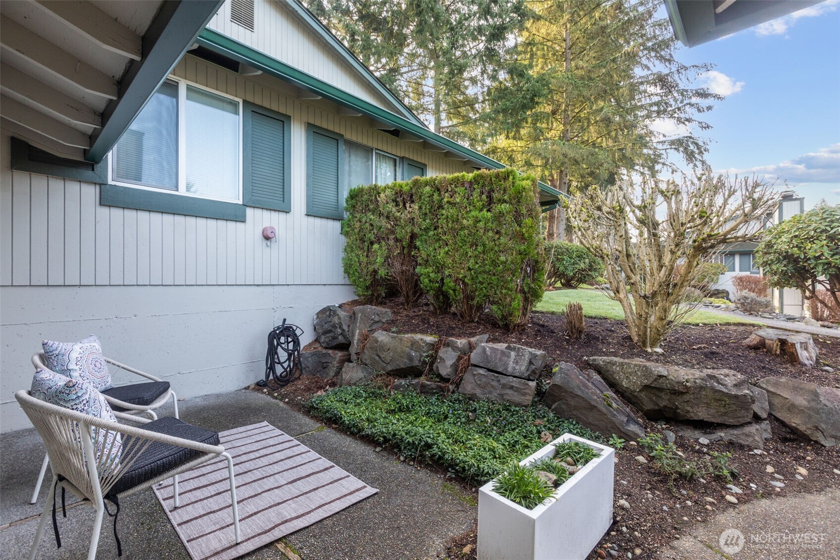 515 S 323rd Place #16-D, Federal Way, WA 98003