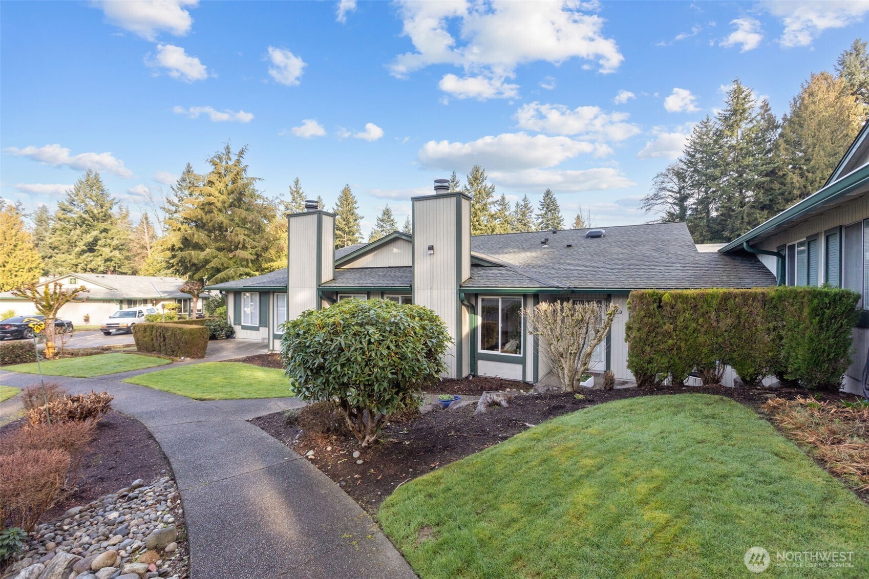 515 S 323rd Place #16-D, Federal Way, WA 98003