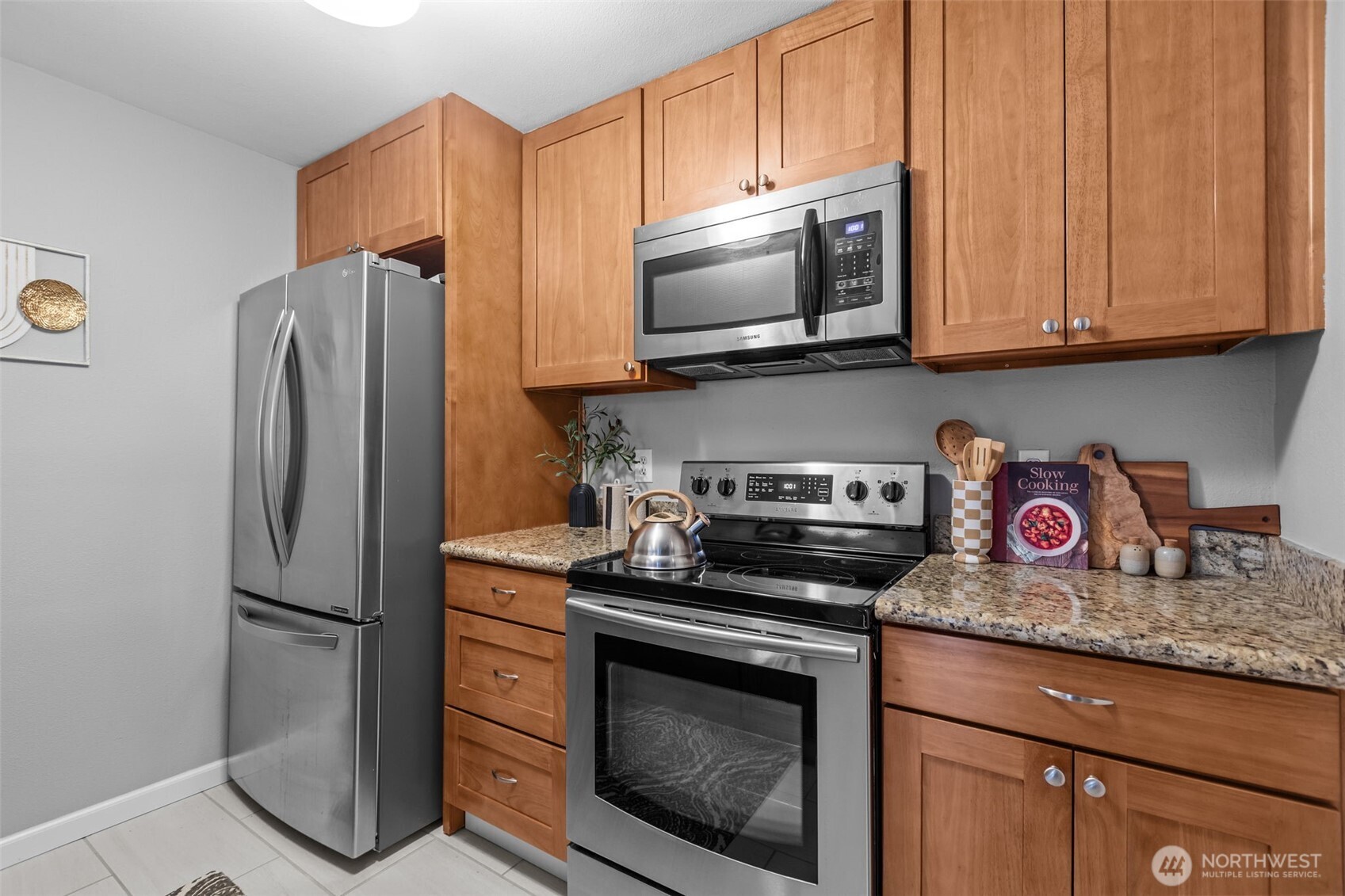 515 S 323rd Place #16-D, Federal Way, WA 98003