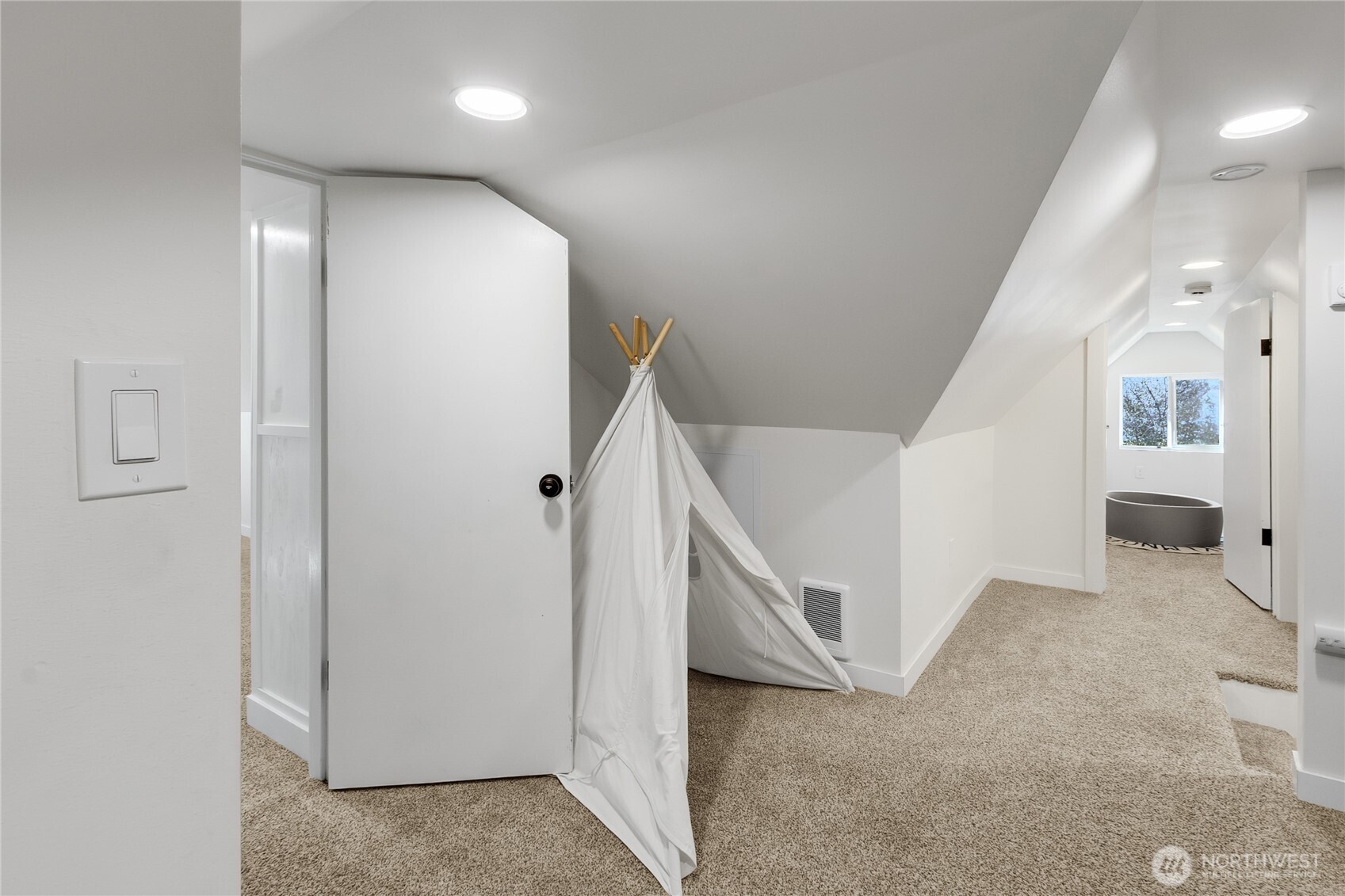 23724 SE 436th Street , Enumclaw, WA 98022