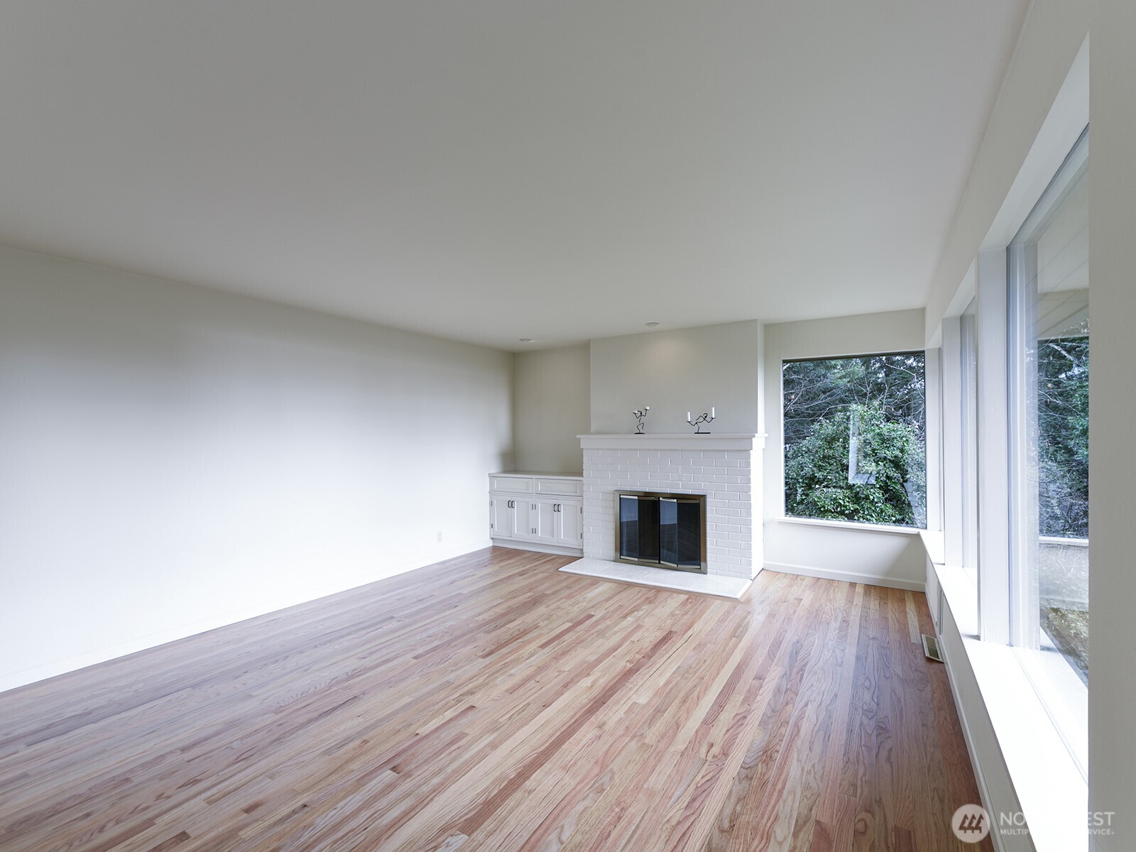 17020 16th Avenue SW, Normandy Park, WA 98166