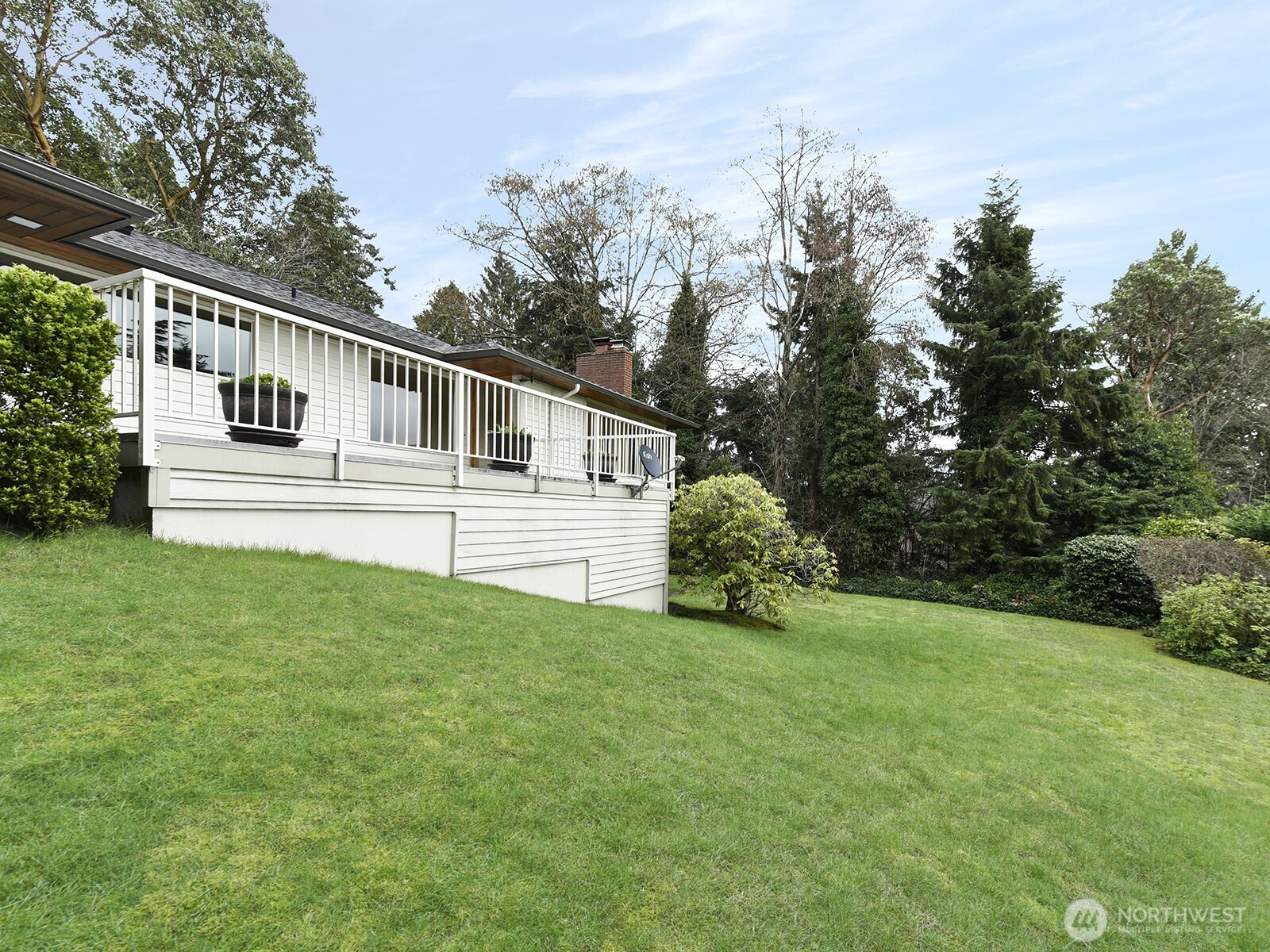 17020 16th Avenue SW, Normandy Park, WA 98166