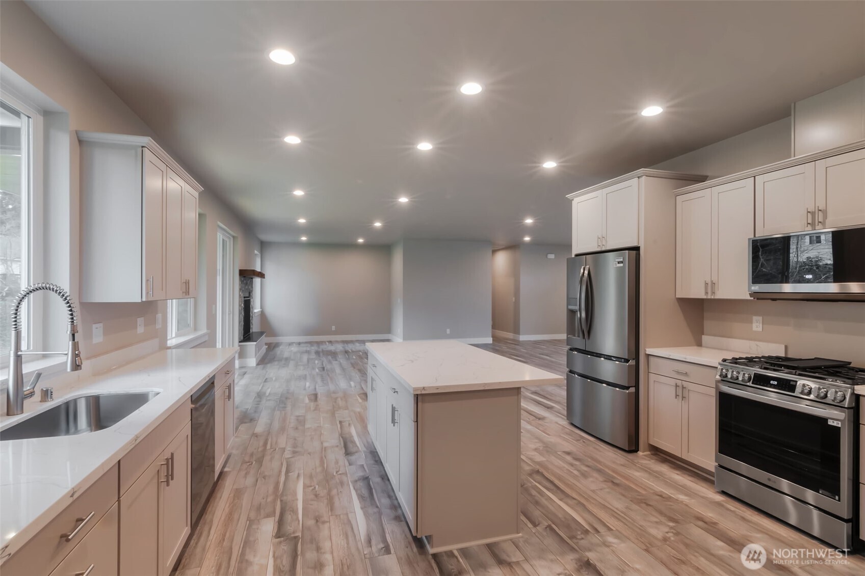 4940 Johnson Street NW, Bremerton, WA 98311