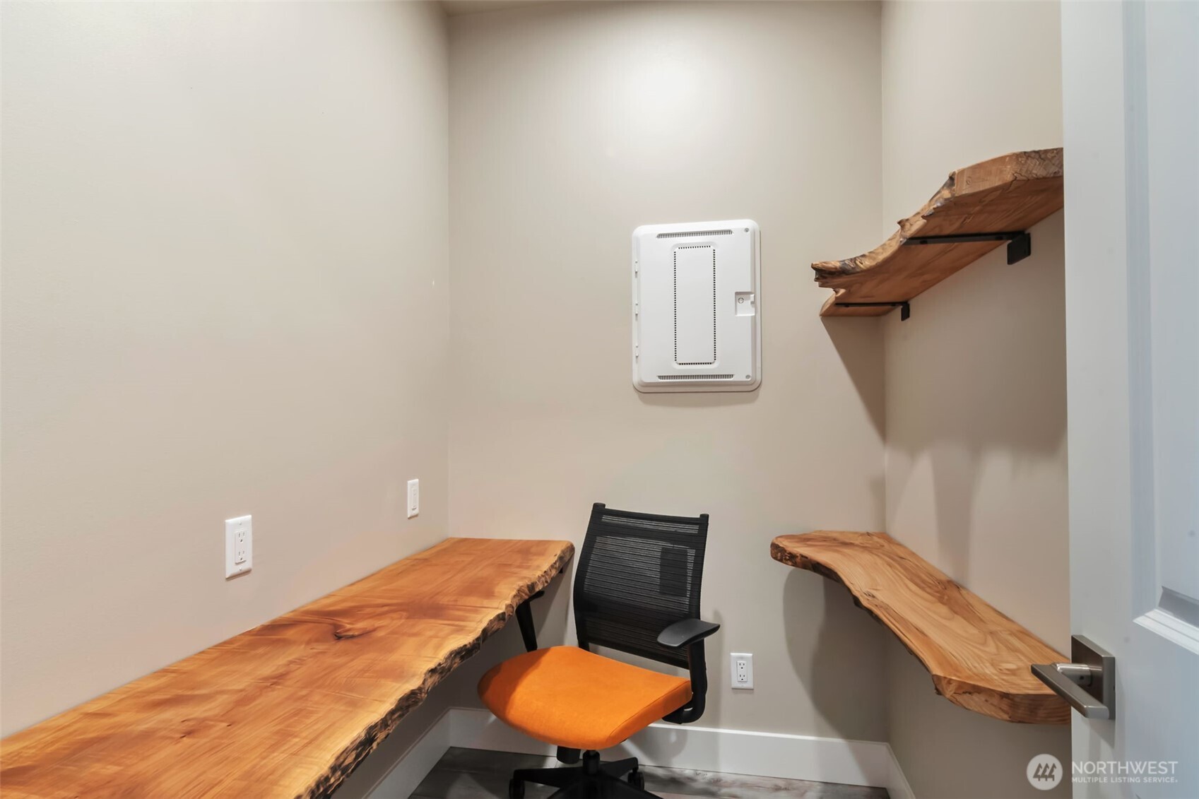 4940 Johnson Street NW, Bremerton, WA 98311