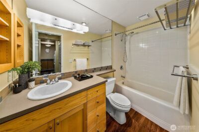 275 W Roy Street #109, Seattle, WA 98119 - Photo 20