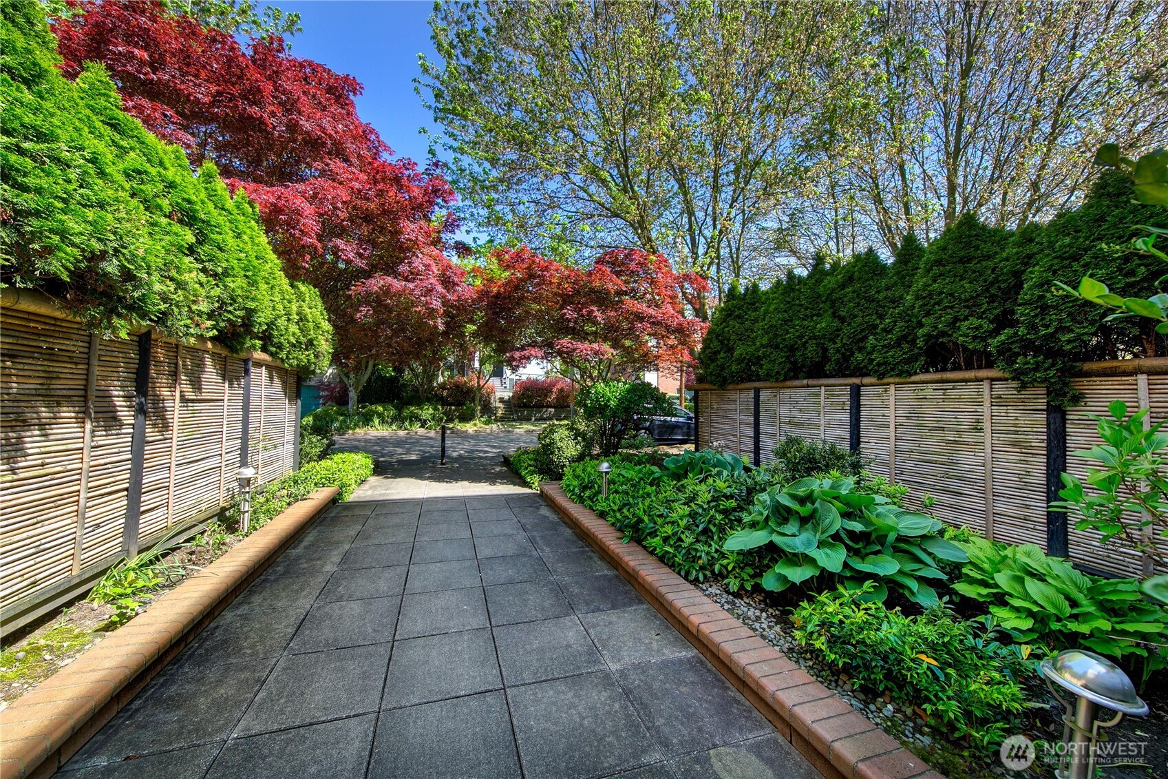 275 W Roy Street #109, Seattle, WA 98119