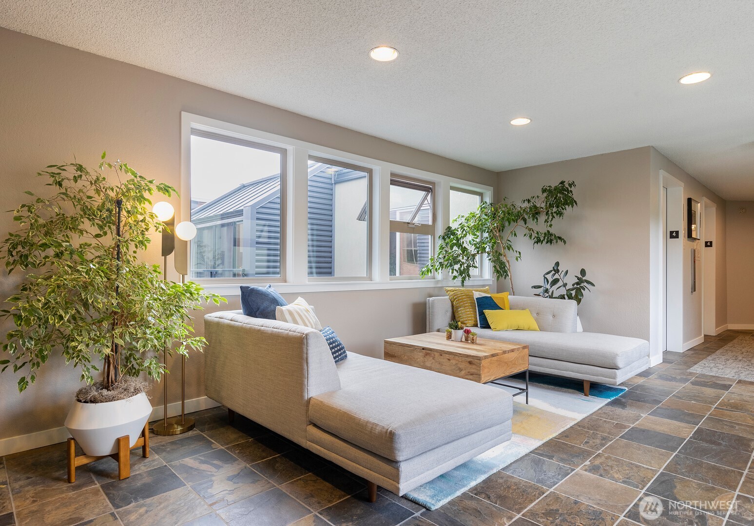 275 W Roy Street #109, Seattle, WA 98119