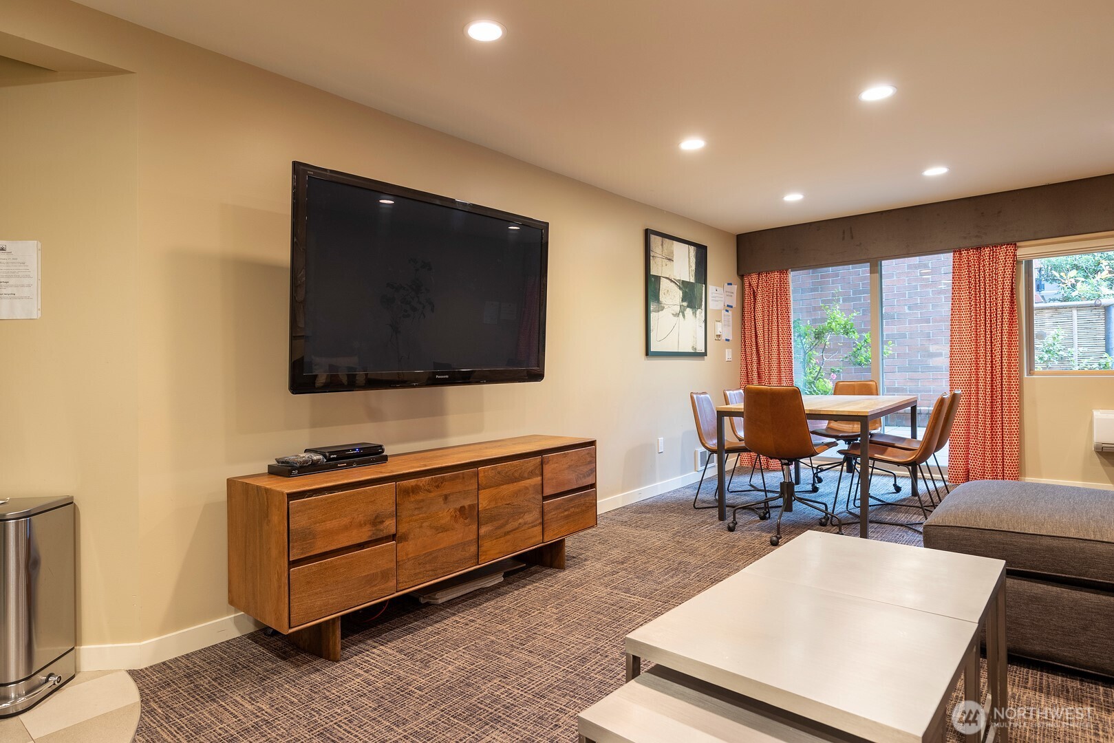 275 W Roy Street #109, Seattle, WA 98119