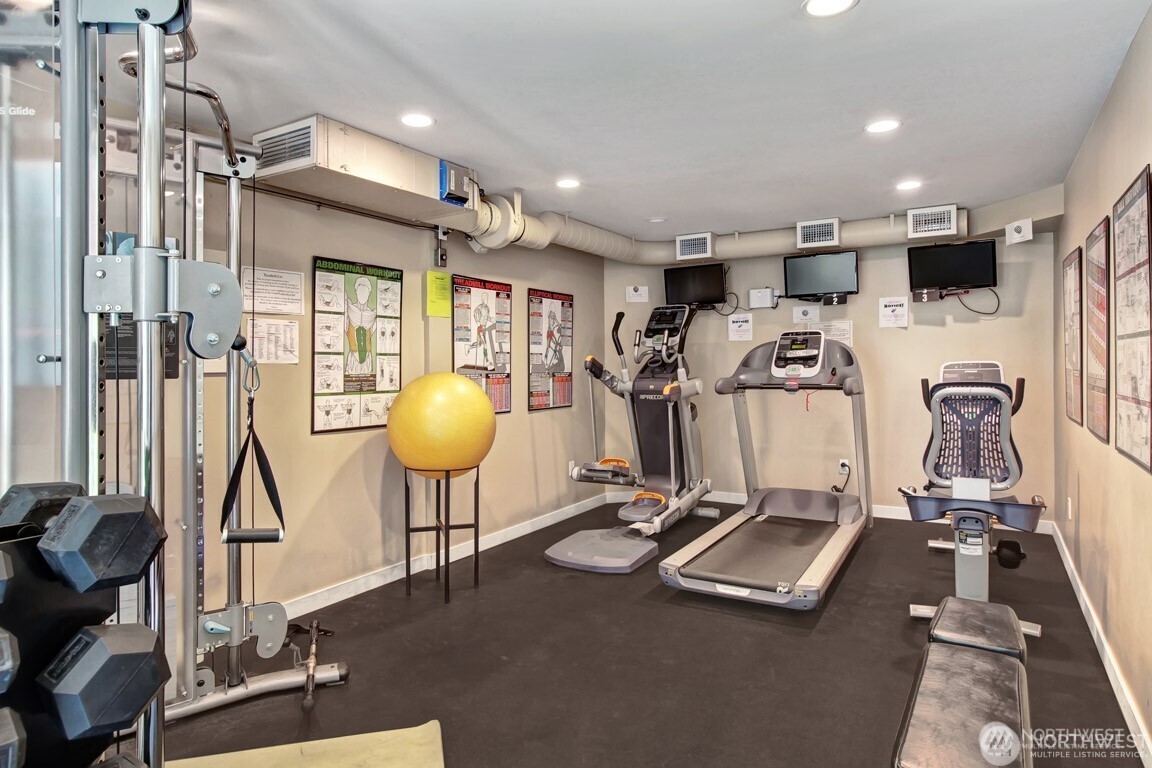 275 W Roy Street #109, Seattle, WA 98119