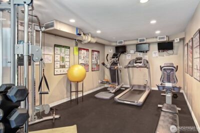 275 W Roy Street #109, Seattle, WA 98119 - Photo 36