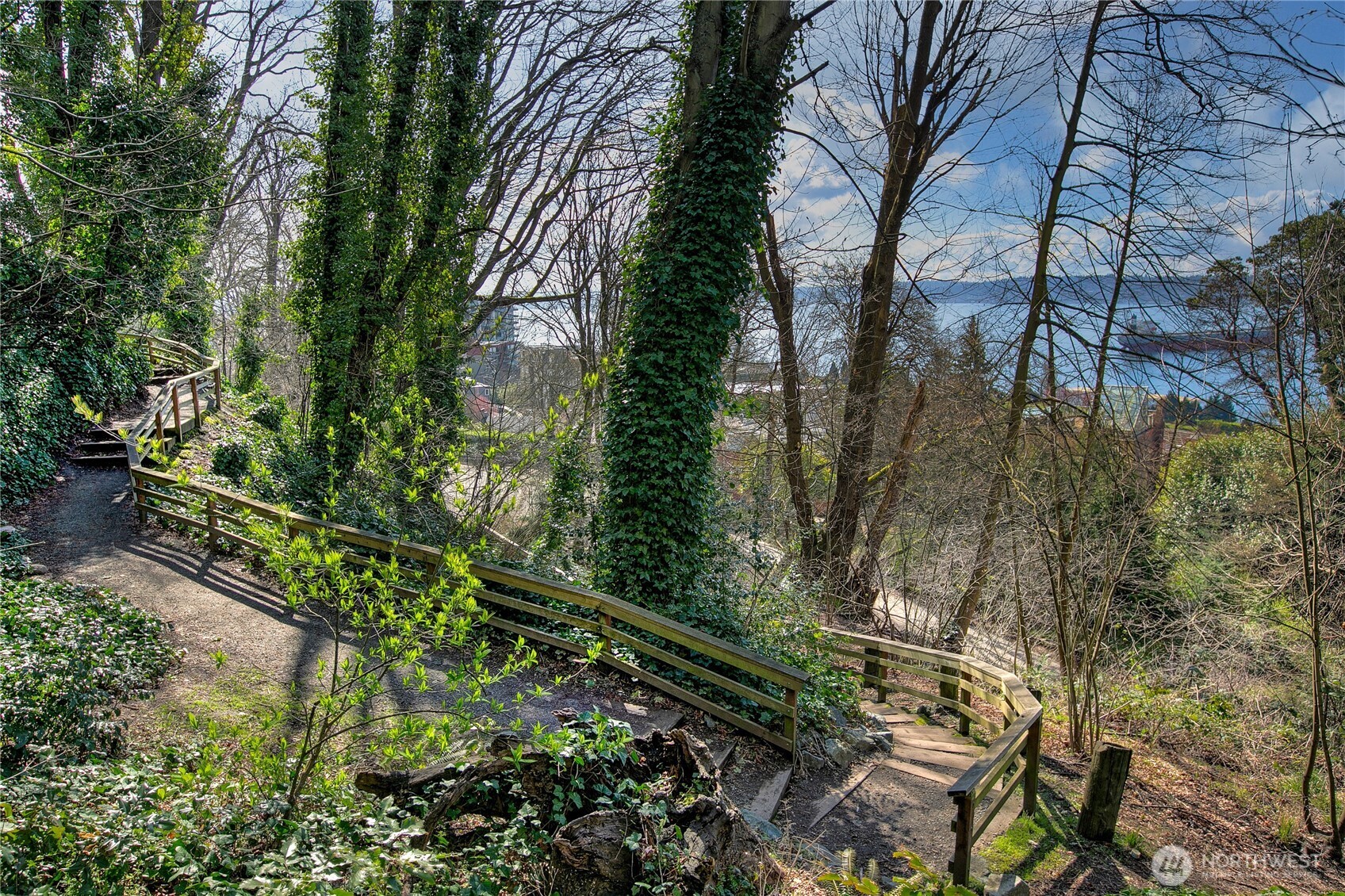 275 W Roy Street #109, Seattle, WA 98119