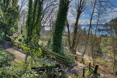 275 W Roy Street #109, Seattle, WA 98119 - Photo 39