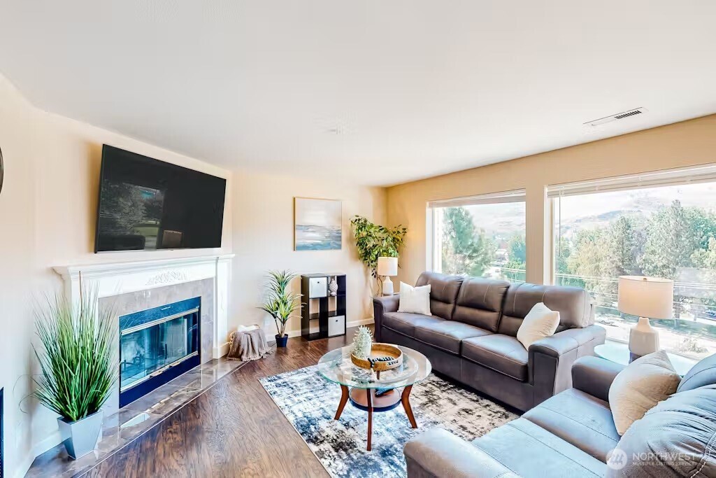 808 W Manson Rd #B203, Chelan, WA 98816