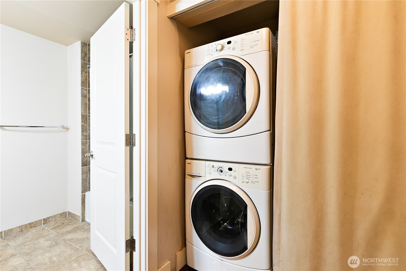 25 N Broadway #209, Tacoma, WA 98403