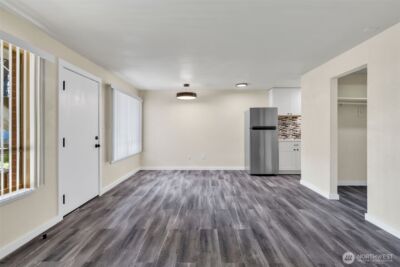 748 S Cloverdale Street #Unit 6, Seattle, WA 98108 - Photo 4