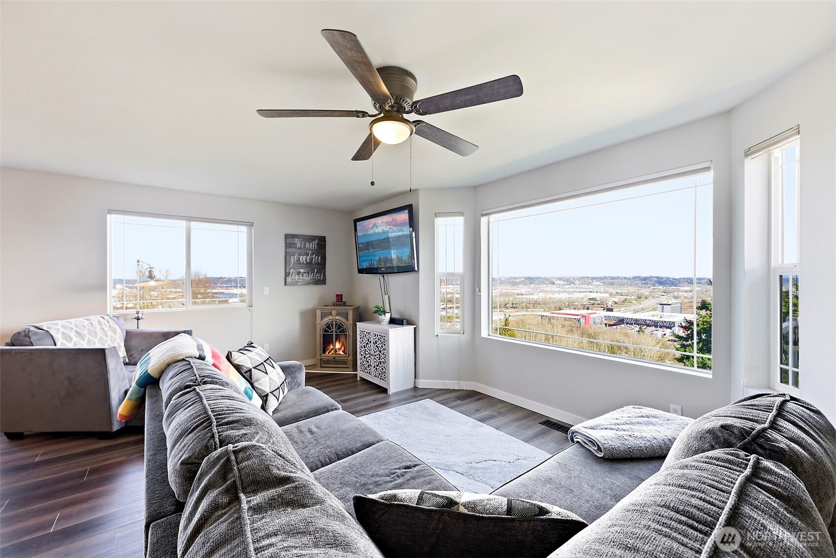 3108 E Valley View Terrace , Tacoma, WA 98404