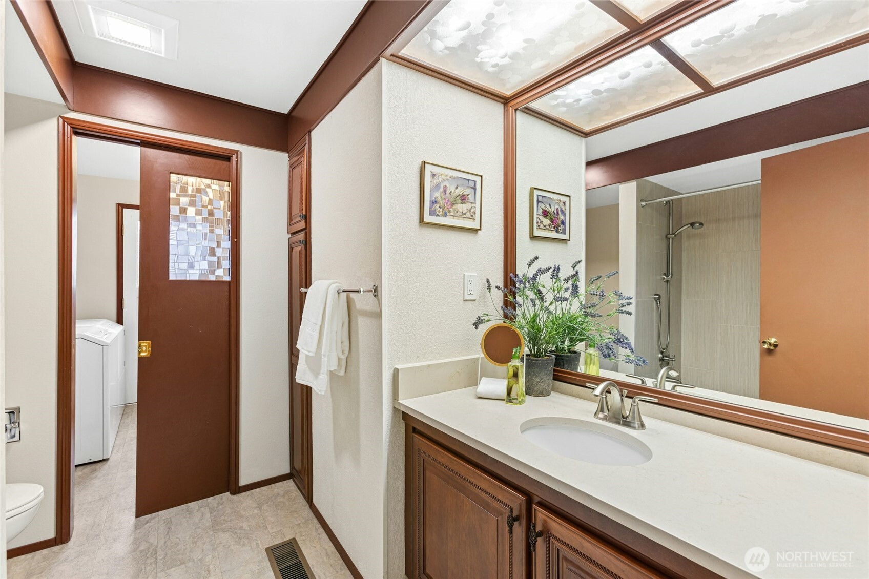 16602 NE 18th Street , Bellevue, WA 98008