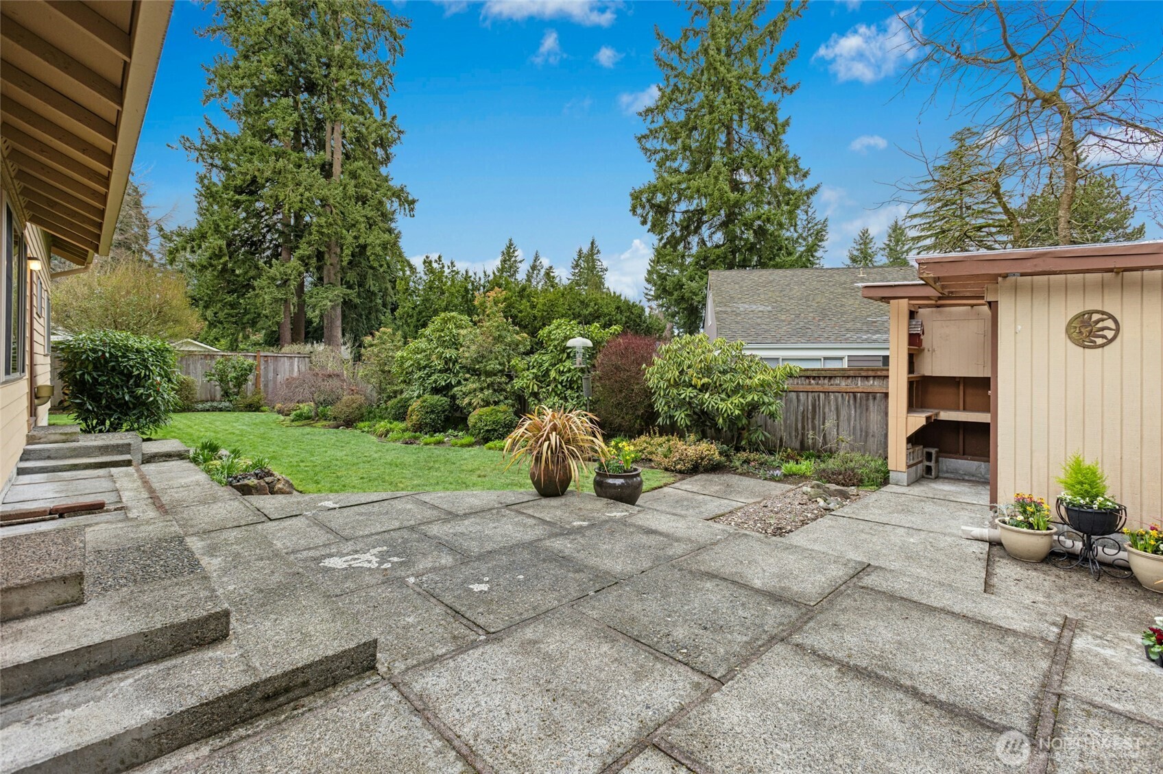 16602 NE 18th Street , Bellevue, WA 98008