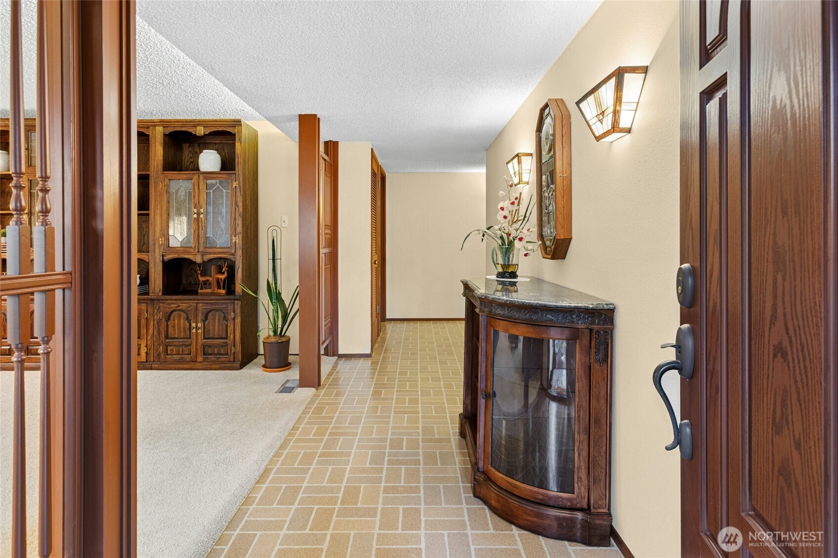 16602 NE 18th Street , Bellevue, WA 98008