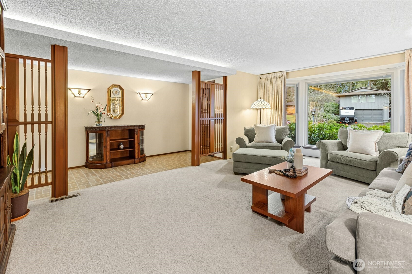 16602 NE 18th Street , Bellevue, WA 98008