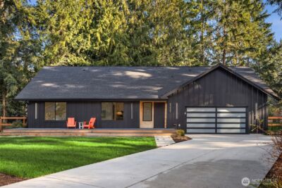 8355 Medway Lane NE, Bainbridge Island, WA 98110