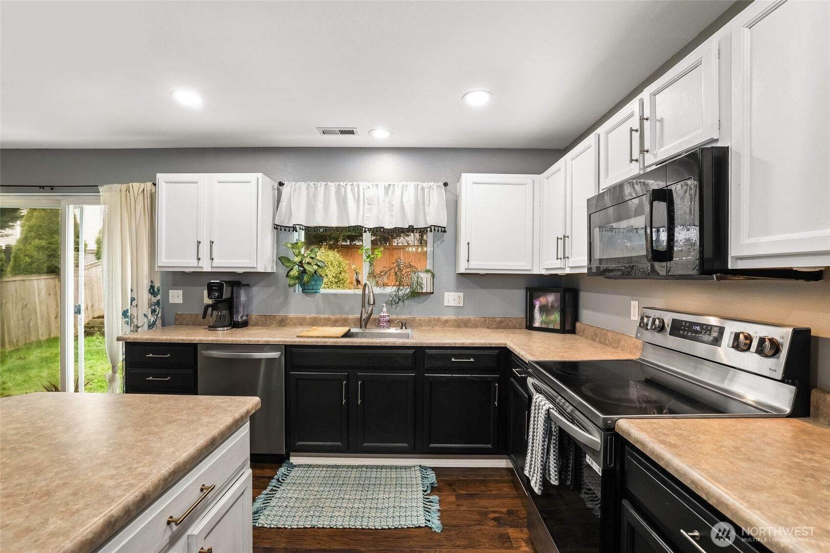 18401 95th Avenue Ct E, Puyallup, WA 98375