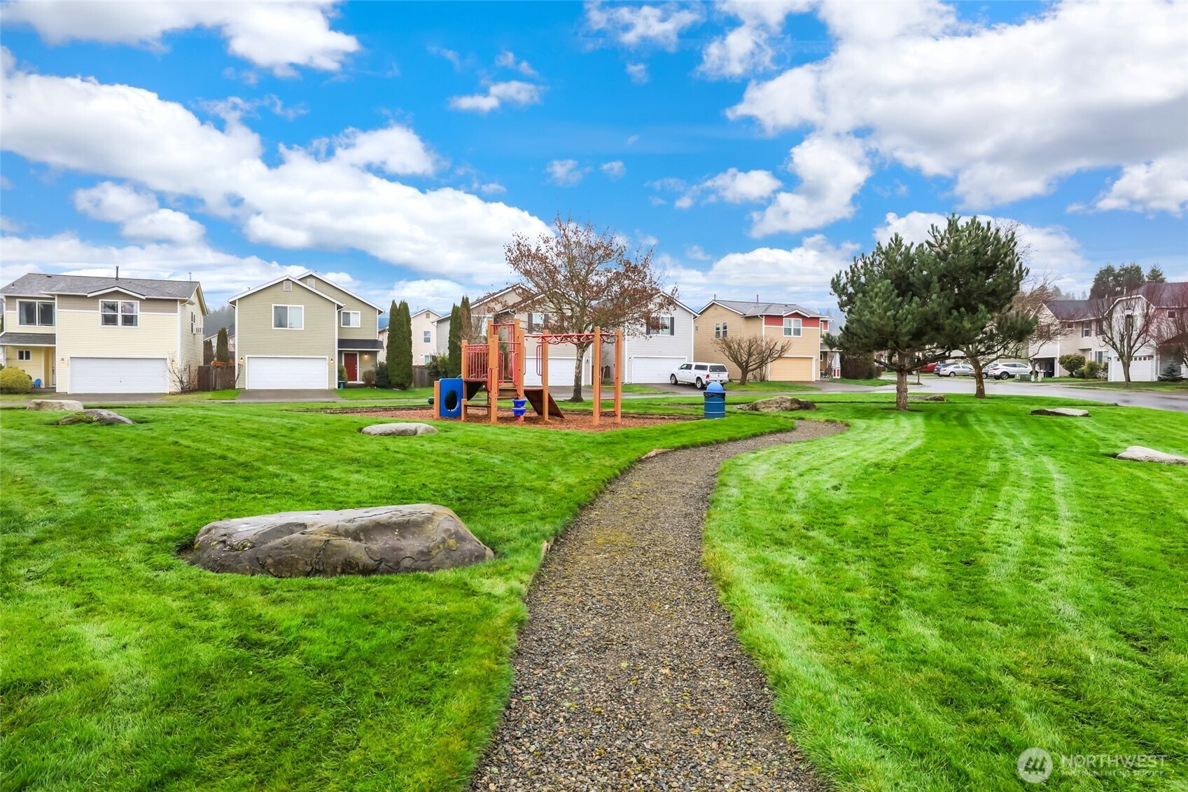 18401 95th Avenue Ct E, Puyallup, WA 98375