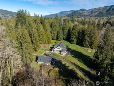 5566 Williams Lake Road , Deming, WA 98244