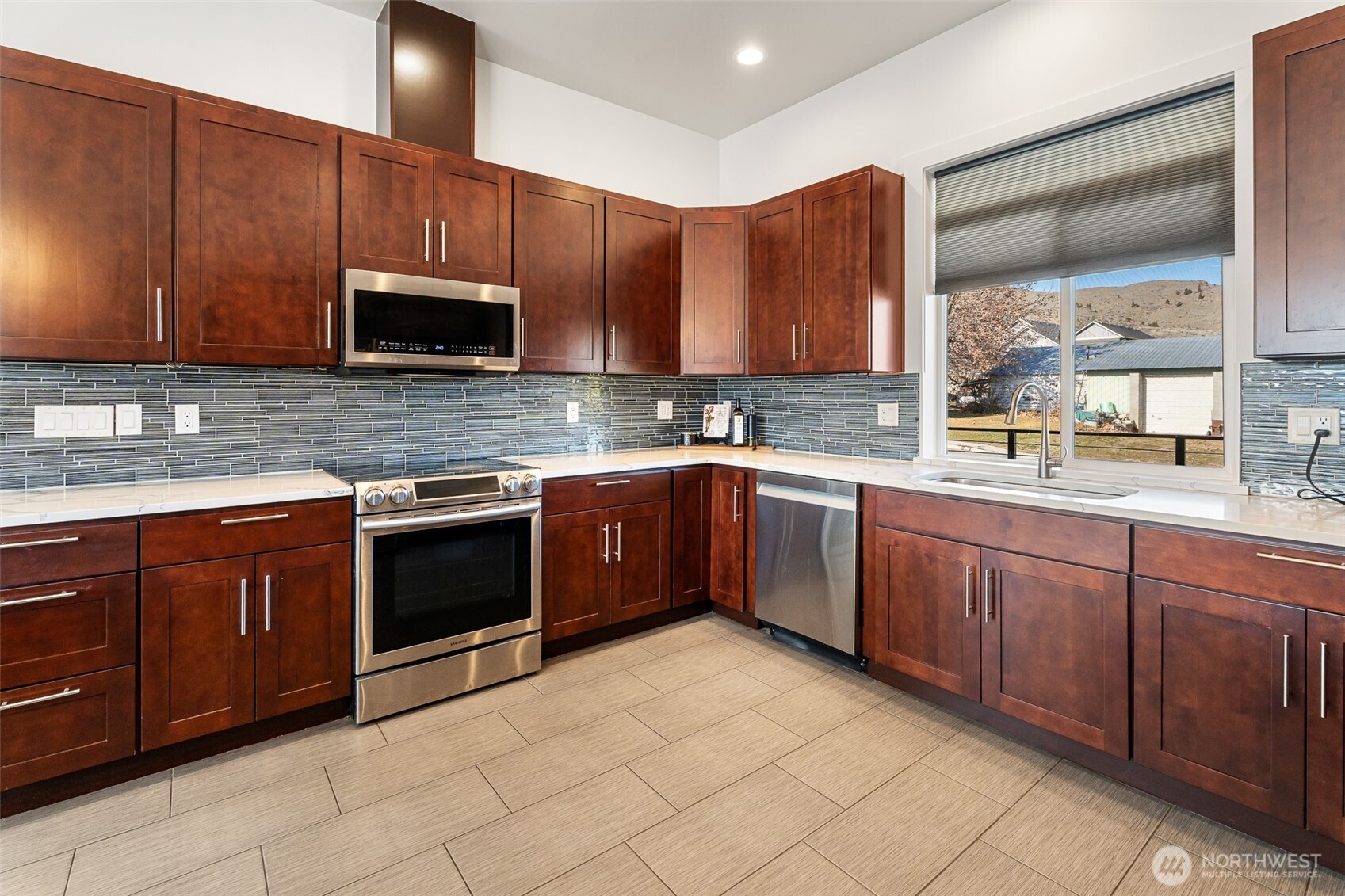 1038 Crest Loop , Entiat, WA 98822