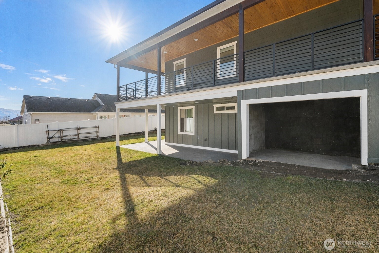 1038 Crest Loop , Entiat, WA 98822